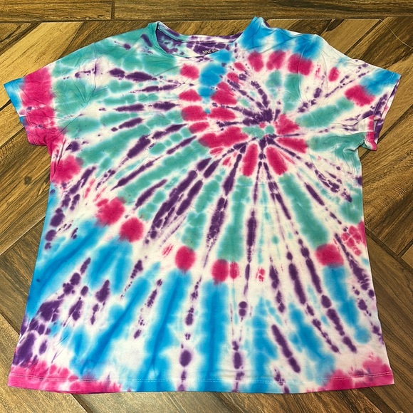 JRSDesignsltd Tops - Tye dye t-shirt